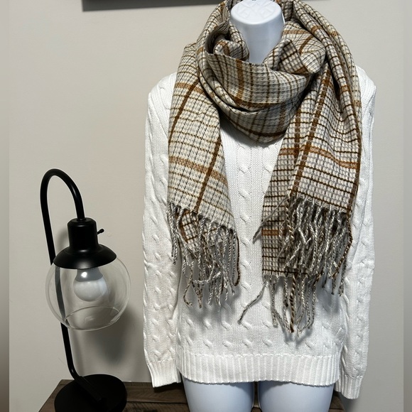 🌼 Pretty Persuasion Plaid Soft Blanket Scarf -Sweater not Include - Picture 2 of 4